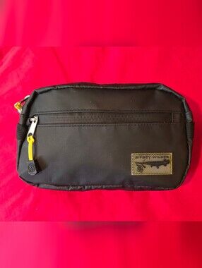 Sipsey Wilder Black Splash Guard Fanny Pack